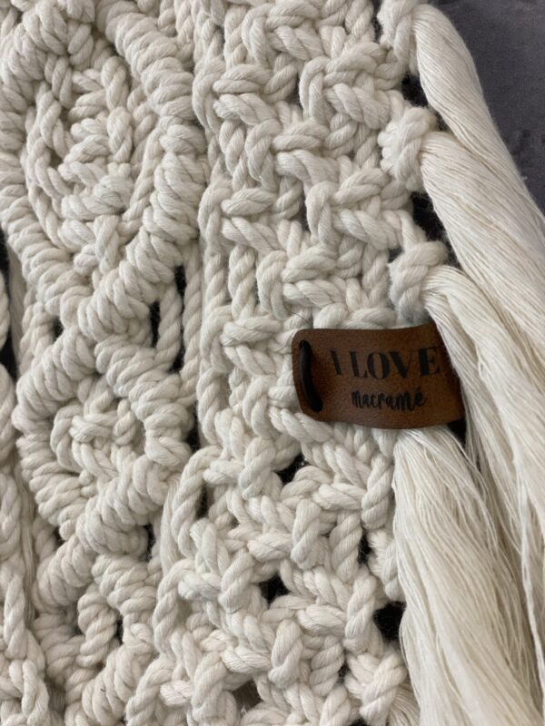 label macrame love